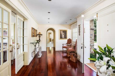Huvila myytävänä Sant Andreu de Llavaneres, Barcelona, Espanja, 5 huonetta, 652 m2 No. 138579 - kuva 6