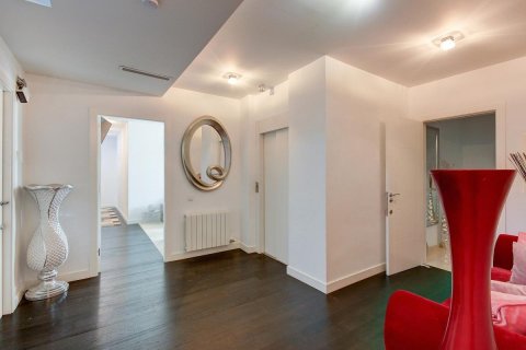 Villa pārdošanā Castelldefels, Barcelona, Spānijā 8 istabas, 945 m2 Nr. 138258 - attēls 8