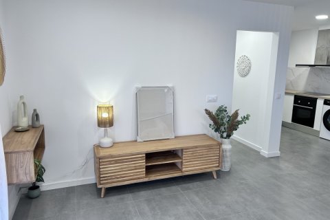 Lägenhet till salu i Empuriabrava, Girona, Spanien 2 rum, 79 kvm. Nr. 143859 - foto 14