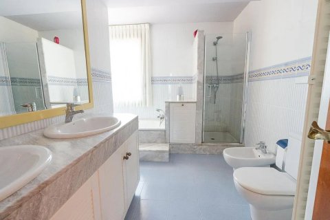 Huvila myytävänä Barcelona, Espanja, 5 huonetta, 532 m2 No. 138578 - kuva 15