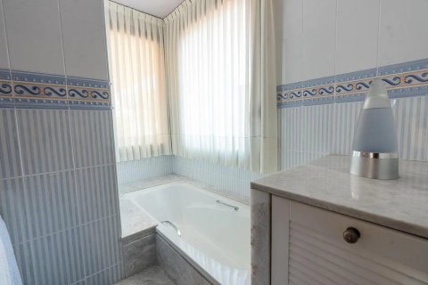 Huvila myytävänä Barcelona, Espanja, 5 huonetta, 532 m2 No. 138578 - kuva 16