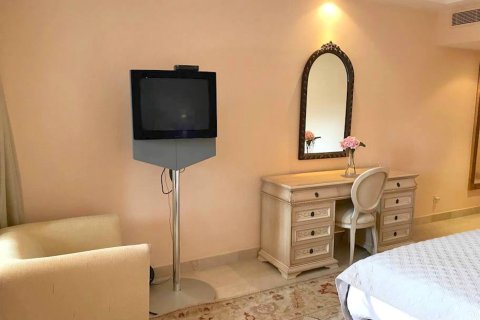 Продажа квартиры в Эстепона, Малага, Испания 2 спальни, 210м2 №166132 - фото 16