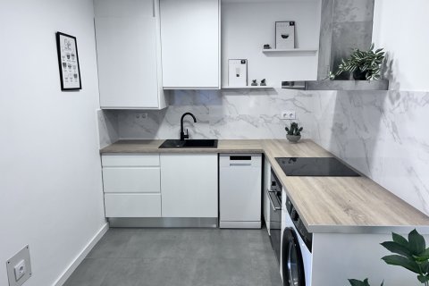 Lägenhet till salu i Empuriabrava, Girona, Spanien 2 rum, 79 kvm. Nr. 143859 - foto 4