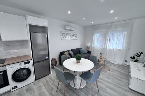 Lägenhet till salu i Empuriabrava, Girona, Spanien 2 rum, 59 kvm. Nr. 143860 - foto 5