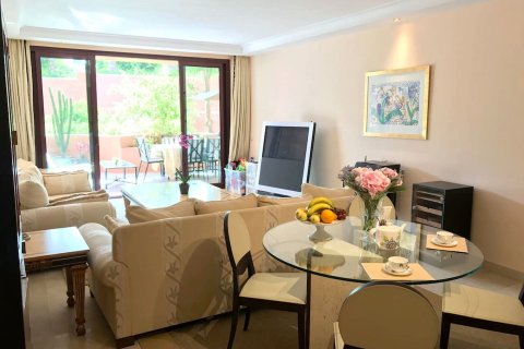 Продажа квартиры в Эстепона, Малага, Испания 2 спальни, 210м2 №166132 - фото 10