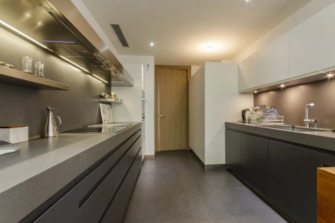 Wohnung zum Verkauf Barcelona, Spanien 4 Schlafzimmer, 291 m2 Nr. 138158 - Foto 8