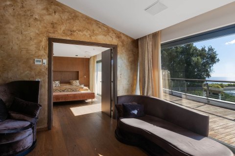 Huvila myytävänä Sant Andreu de Llavaneres, Barcelona, Espanja, 6 makuuhuonetta, 1005 m2 No. 138257 - kuva 19