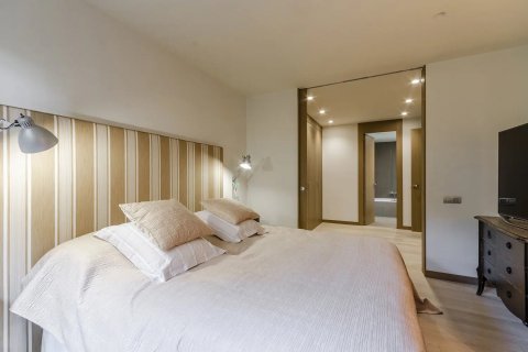 Wohnung zum Verkauf Barcelona, Spanien 4 Schlafzimmer, 291 m2 Nr. 138158 - Foto 10