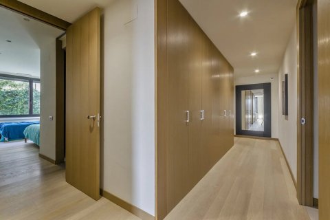 Wohnung zum Verkauf Barcelona, Spanien 4 Schlafzimmer, 291 m2 Nr. 138158 - Foto 11