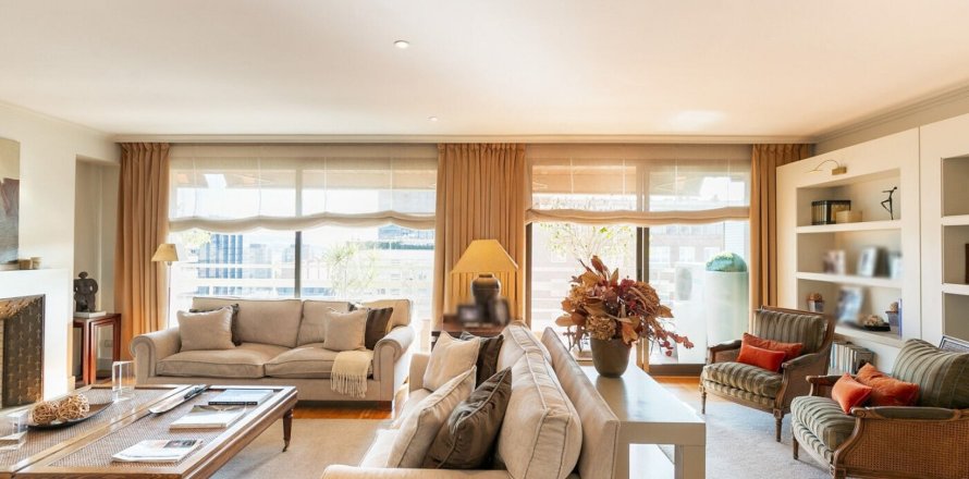 Wohnung Barcelona, Spanien 4 Zimmer, 300 m2 Nr. 138584