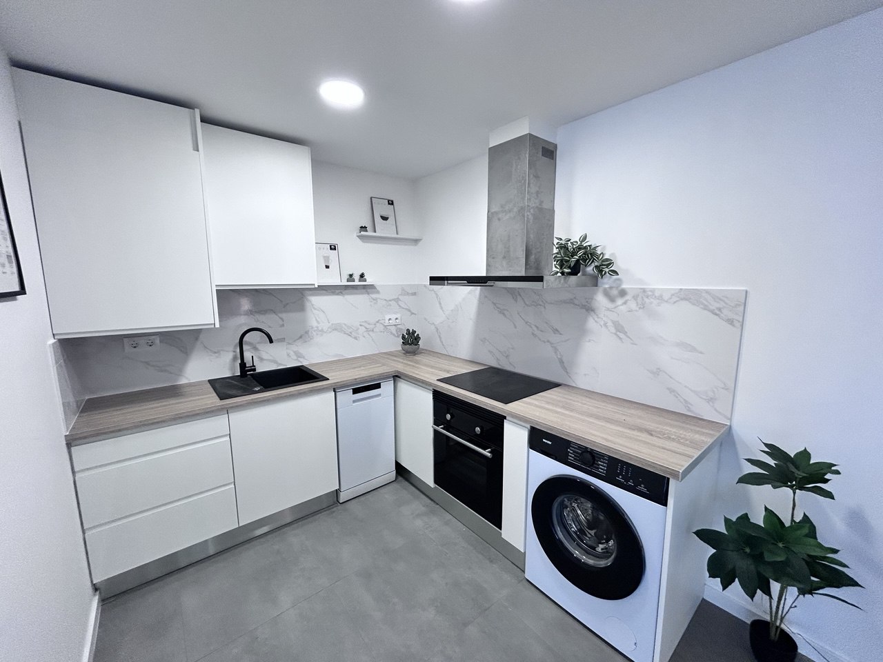 Lägenhet i Empuriabrava, Girona, Spanien 2 rum, 79 kvm. Nr. 143859