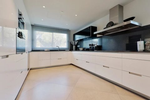 Villa for sale Castelldefels, Barcelona, Spain 4 rooms, 500 sq.m. No. 138581 - photo 11