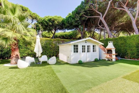 Villa pārdošanā Castelldefels, Barcelona, Spānijā 8 istabas, 945 m2 Nr. 138258 - attēls 15