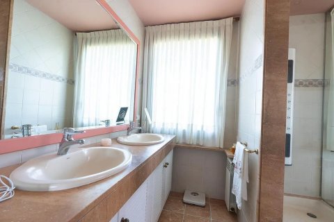 Huvila myytävänä Barcelona, Espanja, 5 huonetta, 532 m2 No. 138578 - kuva 26