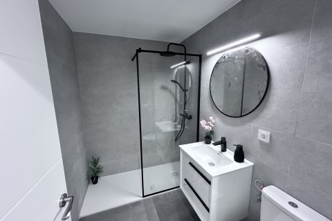 Lägenhet till salu i Empuriabrava, Girona, Spanien 2 rum, 79 kvm. Nr. 143859 - foto 22