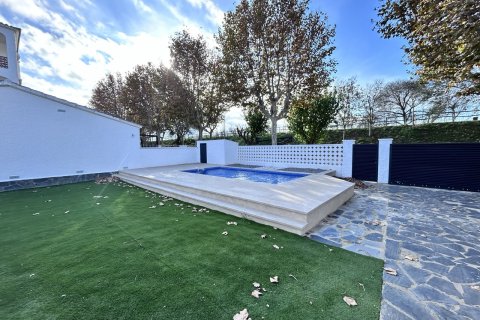 Lägenhet till salu i Empuriabrava, Girona, Spanien 2 rum, 79 kvm. Nr. 143859 - foto 23