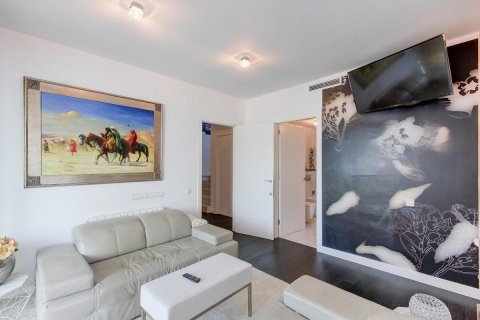 Villa pārdošanā Castelldefels, Barcelona, Spānijā 8 istabas, 945 m2 Nr. 138258 - attēls 5