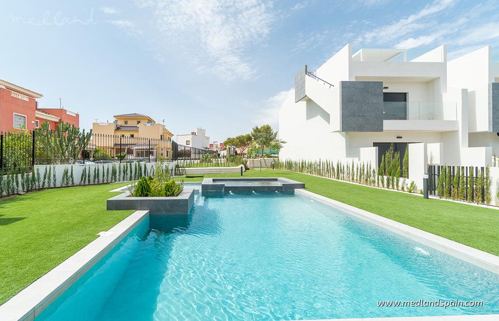 Lägenhet i Los Balcones, Alicante, Spanien 2 sovrum, 74 kvm. Nr. 155232