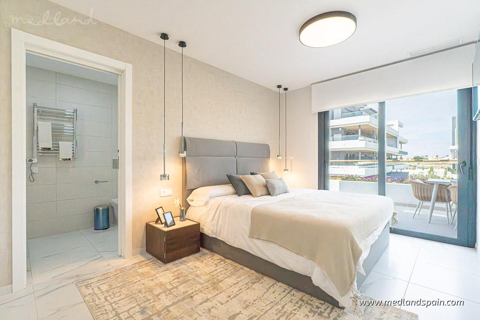 Apartment in Torrevieja, Alicante, Spain 1 bedroom, 59 sq.m. No. 104994