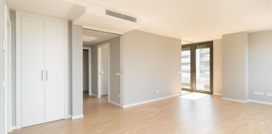 Dzīvoklis Badalona, Barcelona, Spānijā 3 istabas, 96 m2 Nr. 156647
