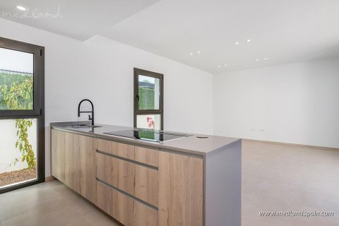 Villa for sale in Santiago de la Ribera, Murcia, Spain 3 bedrooms, 110 sq.m. No. 167859 - photo 3