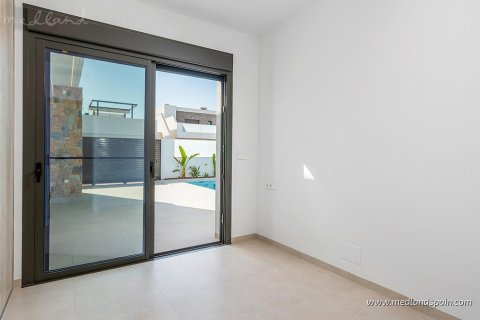 Villa for sale in Santiago de la Ribera, Murcia, Spain 3 bedrooms, 110 sq.m. No. 167859 - photo 8