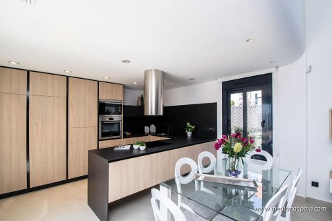 Villa for sale in Rojales, Alicante, Spain 3 bedrooms, 115 sq.m. No. 167860 - photo 4