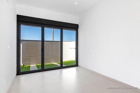 Villa for sale in Santiago de la Ribera, Murcia, Spain 3 bedrooms, 140 sq.m. No. 167858 - photo 10