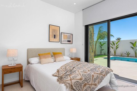 Villa for sale in Santiago de la Ribera, Murcia, Spain 3 bedrooms, 140 sq.m. No. 167858 - photo 8