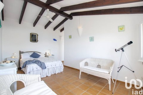 Продажа дома в Кап Д'эн Фонт, Менорка, Испания 5 спален, 207м2 №153709 - фото 15