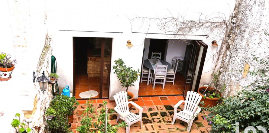 Māja Benidoleig, Alicante, Spānijā 3 istabas, 270 m2 Nr. 153713