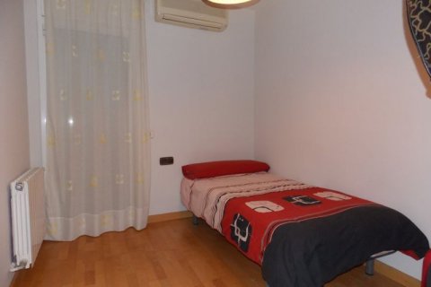 Villa à vendre Badalona, Barcelona, Espagne, 3 chambres, 240 m2 No. 133451 - photo 25