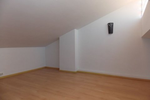 Villa à vendre Badalona, Barcelona, Espagne, 3 chambres, 240 m2 No. 133451 - photo 29