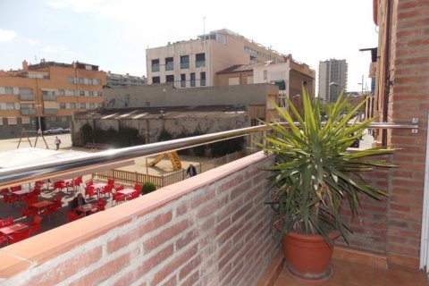 Villa à vendre Badalona, Barcelona, Espagne, 3 chambres, 240 m2 No. 133451 - photo 7