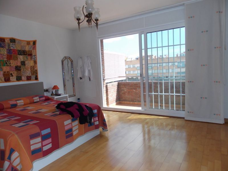 Villa in Badalona, Barcelona, Spain 3 bedrooms, 240 sq.m. No. 133451