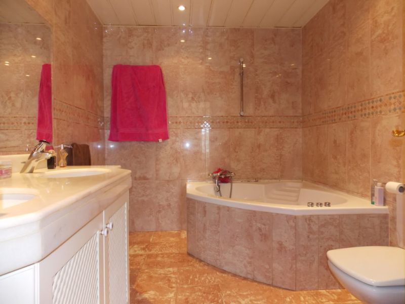 Villa in Badalona, Barcelona, Spain 3 bedrooms, 240 sq.m. No. 133451