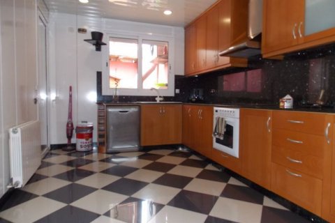 Villa à vendre Badalona, Barcelona, Espagne, 3 chambres, 240 m2 No. 133451 - photo 8