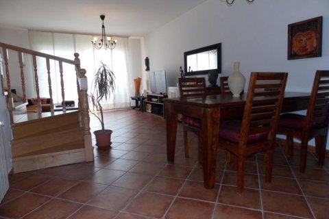 Villa à vendre Badalona, Barcelona, Espagne, 3 chambres, 240 m2 No. 133451 - photo 3