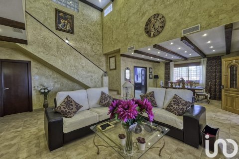 Dom w Dolores, Alicante, Hiszpania 6 sypialni, 350 mkw. nr 153917 – zdjęcie 11