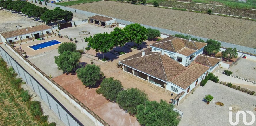 Dom w Dolores, Alicante, Hiszpania 6 sypialni, 350 mkw. nr 153917