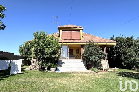 Dom w Villaturiel, Leon, Hiszpania 5 sypialni, 1165 mkw. nr 153913 – zdjęcie 2