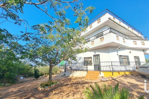 Продажа дома в Онда, Кастельон, Испания 8 спален, 10000м2 №153914 - фото 5