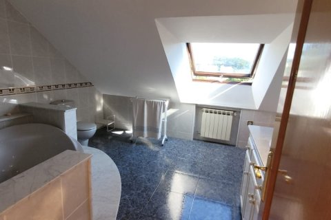 Продажа дома в Эль Франко, Астурия, Испания 5 спален, 334м2 №153915 - фото 18