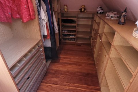 Продажа дома в Эль Франко, Астурия, Испания 5 спален, 334м2 №153915 - фото 15