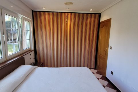 Продажа дома в Эль Франко, Астурия, Испания 5 спален, 334м2 №153915 - фото 9