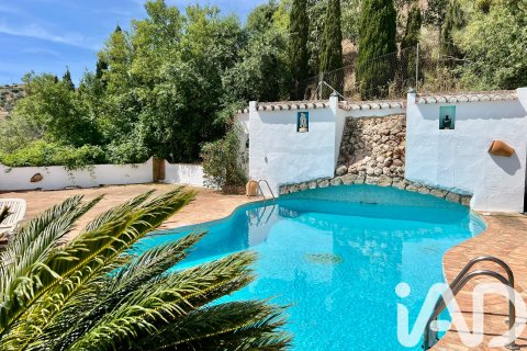 House à vendre à Vinuela, Malaga, Espagne, 6 chambres, 320 m2 No. 188352 - photo 2