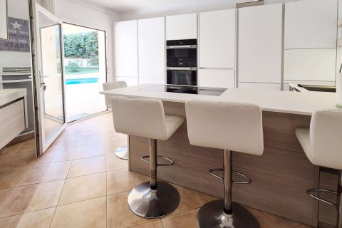 Villa for sale in Nova Santa Ponsa, Mallorca, Spain 3 bedrooms, 188 sq.m. No. 142673 - photo 9