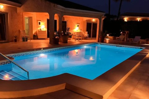 Villa for sale in Nova Santa Ponsa, Mallorca, Spain 3 bedrooms, 188 sq.m. No. 142673 - photo 5