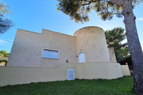 Villa for sale in Nova Santa Ponsa, Mallorca, Spain 3 bedrooms, 188 sq.m. No. 142673 - photo 28