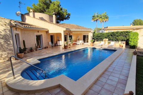 Villa en venta en Nova Santa Ponça, Mallorca, España 3 dormitorios, 188 m2 No. 142673 - foto 2